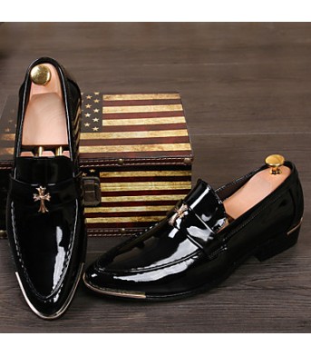 Men's Shoes Pointed Patent Leather Fashion Shoes Wedding / Leisure / Banquet Black Red Yellow  